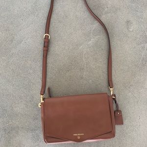 (SOLD) GUC - Twelve Little Peek-a-boo Crossbody